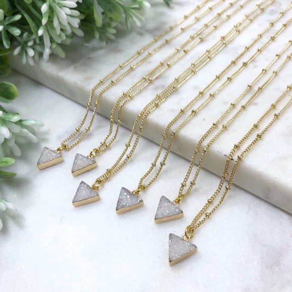 SOLD OUT 🎉7XHP🎉 - Dainty Druzy Triangle Necklace - Picture 2 of 4